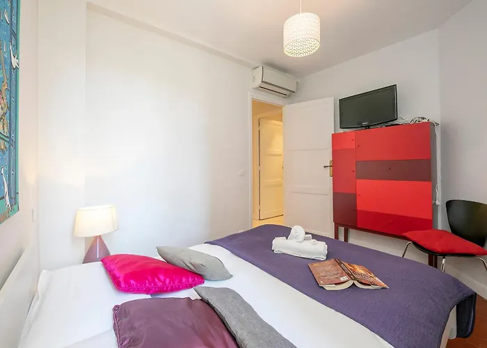 Picasso - Old Town - Happy Apartment