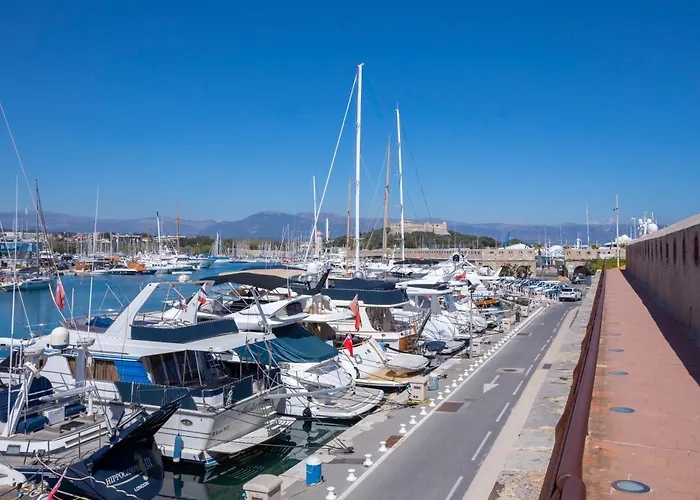 Picasso - Old Town - Happy Apartment Antibes